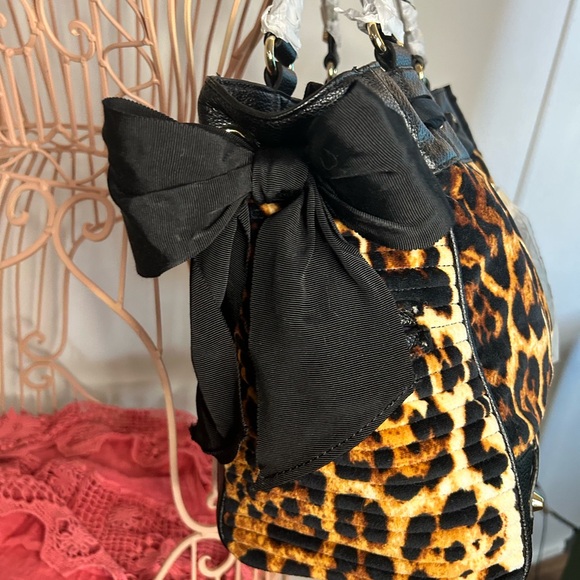 Juicy Couture DayDreamer Bag in Animal print Velour - Picture 5 of 15